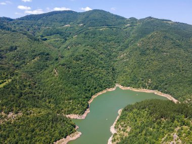 Bulgaristan 'ın Smolyan Bölgesi, Tsankov kamak Barajı' nın hava manzarası