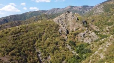 Bulgaristan 'ın Anevsko Kalesi, Sopot, Filibe Bölgesi harabelerinin hava manzarası