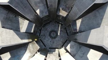 PLOVDIV, BULGARIA - 23 Şubat 2021: Bulgaristan 'ın Filibe kentindeki Kardeşlik Kompleksi Hillock' un hava manzarası