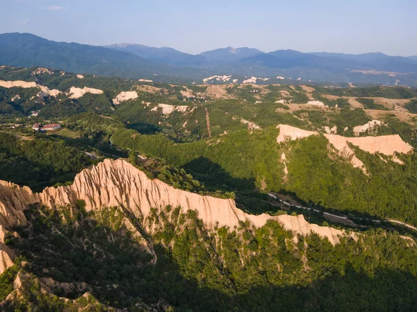 Vista Aérea Pôr Sol Das Pirâmides Areia Rozhen Região Blagoevgrad — Fotografia de Stock