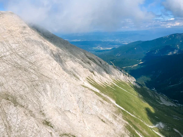 Amazing Aerial View Vihren Peak Pirin Mountain Bulgarije — Stockfoto