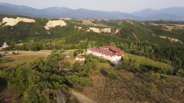 Vista Aérea Mosteiro Rozhen Natividade Mãe Deus Região Blagoevgrad Bulgária — Vídeo de Stock
