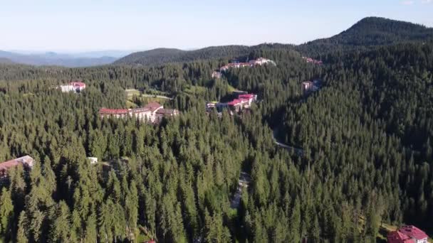 Sommar Flygfoto Över Berömda Skidorten Pamporovo Smolyan Region Bulgarien — Stockvideo