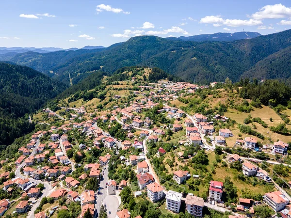 Vista Aerea Del Villaggio Momchilovtsi Regione Smolyan Bulgaria — Foto Stock