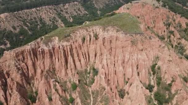 Luchtfoto Van Rotsformatie Stobpiramides Rila Mountain Kyustendil Regio Bulgarije — Stockvideo