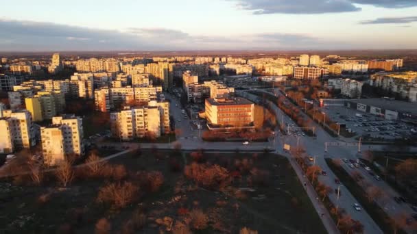Plovdiv Bulgaria Febrero 2021 Vista Aérea Atardecer Del Edificio Residencial Video de stock libre de derechos