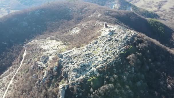 Pemandangan Udara Reruntuhan Kota Thracia Kuno Perperikon Wilayah Kardzhali Bulgaria — Stok Video