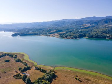 Bulgaristan 'ın Sopot Reservoir, Lovech Bölgesinin hava manzarası