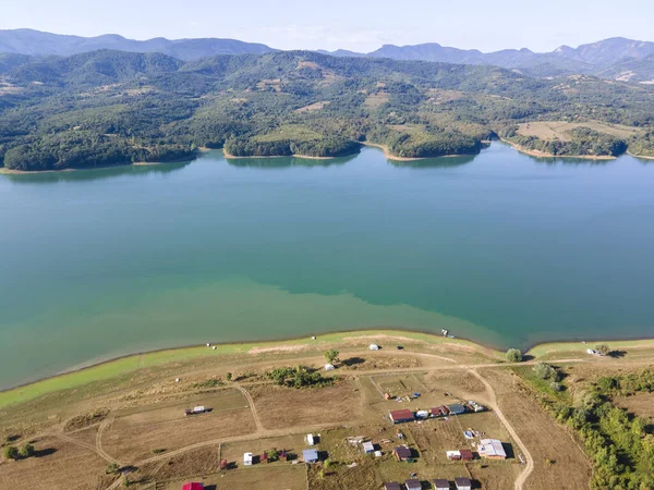 Bulgaristan 'ın Sopot Reservoir, Lovech Bölgesinin hava manzarası