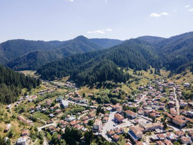 Bulgaristan 'ın Smolyan Bölgesi, Trigrad köyünün hava manzarası