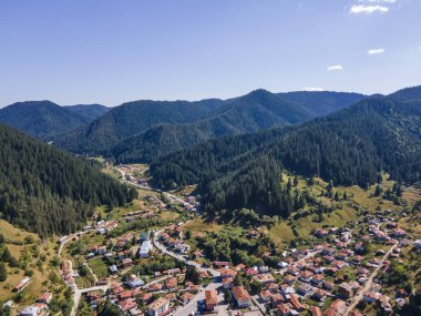 Bulgaristan 'ın Smolyan Bölgesi, Trigrad köyünün hava manzarası