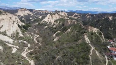 Melnik kum piramitlerinin hava manzarası, Blagoevgrad bölgesi, Bulgaristan