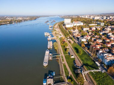 Bulgaristan 'ın Tuna Nehri ve Rusçuk Kenti' nin şaşırtıcı hava manzarası