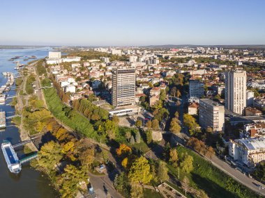 Bulgaristan 'ın Tuna Nehri ve Rusçuk Kenti' nin şaşırtıcı hava manzarası