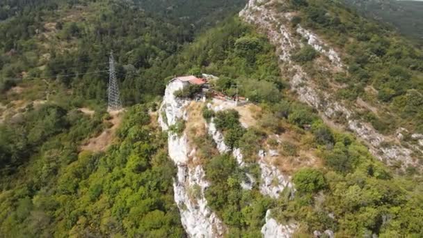 Flygfoto Över Saint Demetrius Thessaloniki Kyrka Nära Asenovgrad Plovdiv Region — Stockvideo