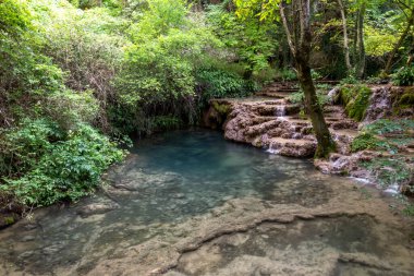 Kruşuna Şelaleleri, Lovech bölgesi, Bulgaristan 'ın inanılmaz manzarası