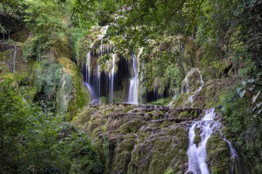 Kruşuna Şelaleleri, Lovech bölgesi, Bulgaristan 'ın inanılmaz manzarası