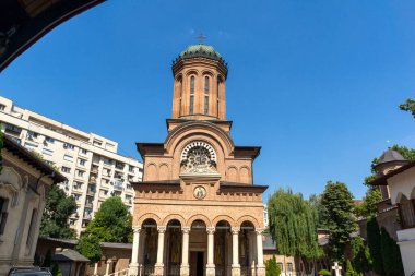 BUCHAREST, ROMANIA - 16 Ağustos 2021: Bükreş, Romanya 'daki All Saints Ortaçağ Antim Manastırı