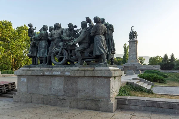 Sofia Bulgarie Juillet 2021 Coucher Soleil Sur Monument Armée Soviétique — Photo