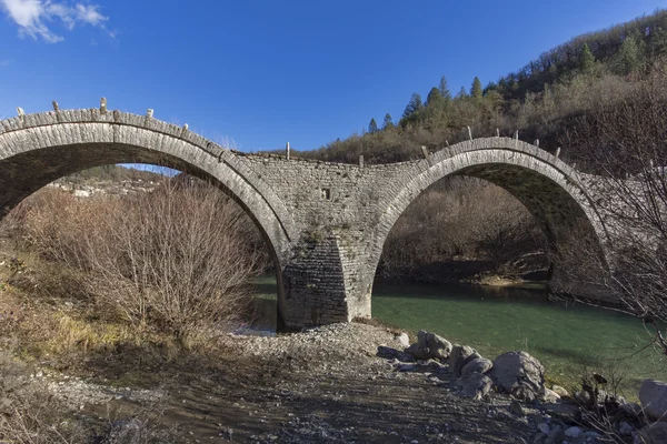 Ponte de Plakidas ou Kalogeriko, Montanhas Pindus, Zagori, Epiro — Fotografia de Stock
