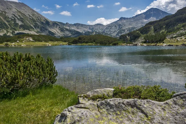Озеро Муратово, горный ландшафт Пирина — стоковое фото