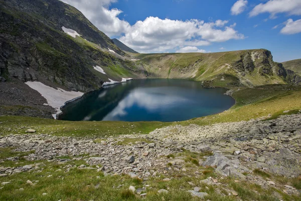 O lago de olho, os sete lagos de Rila, montanha de Rila — Fotografia de Stock