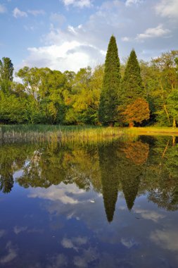 South Park - Sofya gölde gün batımında