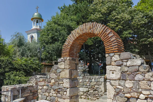 Resterna av antika Sozopol och church of St. George — Stockfoto