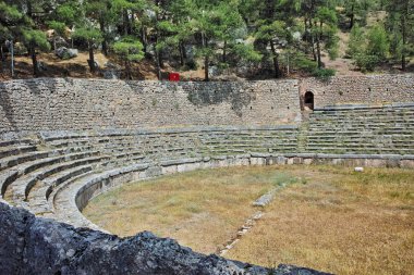 Delphi dağın tepesinde stadium