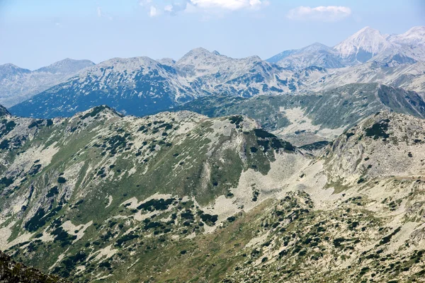 Incredibile vista dalla cima Kamenitsa in Pirin Mountain — Foto Stock