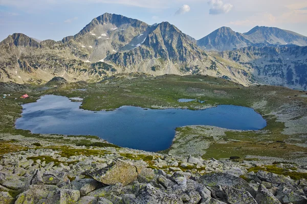 Vista panorâmica do Pico Kamenitsa E Lago Tevno, Montanha Pirin — Fotografia de Stock