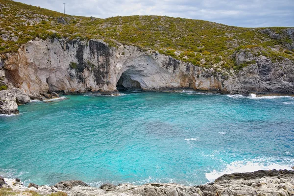 Panorama da baía de Limnionas na ilha de Zakynthos — Fotografia de Stock