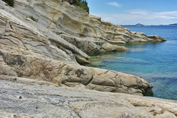 Peisaj stâncos al plajei marathia pe insula Zakynthos — Fotografie, imagine de stoc