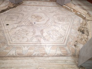 Sırbistan 'ın Nis kentindeki Mediana Arkeoloji Bölgesinde İmparator Konstantin' in Villa Harabeleri Panoraması