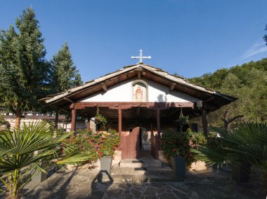 Sırbistan 'ın Ortaçağ Temski manastırının panoramik manzarası Aziz George, Pirot Bölgesi