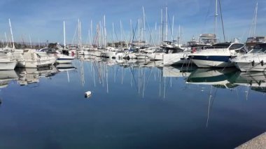 ANTIBES, FRANSA - 29 HAZİRAN. 2024: Antibes, Provence Alpes-Cote d 'Azur, Fransa' nın Panoraması