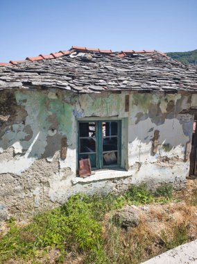 Yunanistan 'ın Pelion Dağı' ndaki Makrirrachi Köyü 'nün inanılmaz manzarası
