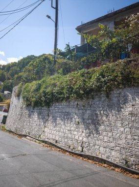 Yunanistan 'ın Pelion Dağı' ndaki Makrirrachi Köyü 'nün inanılmaz manzarası