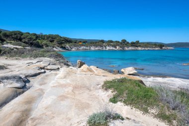 Karydi Sahili yakınlarındaki Sithonia kıyı şeridi, Chalkidiki, Orta Makedonya, Yunanistan