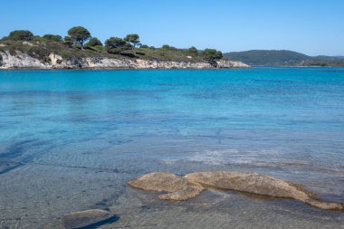 Karydi Sahili yakınlarındaki Sithonia kıyı şeridi, Chalkidiki, Orta Makedonya, Yunanistan
