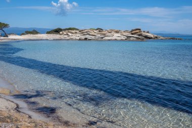 Karydi Sahili yakınlarındaki Sithonia kıyı şeridi, Chalkidiki, Orta Makedonya, Yunanistan