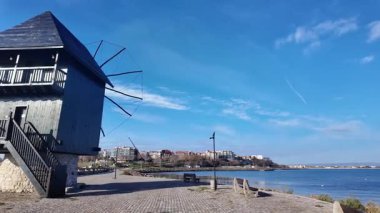 NESEBAR, BULGARIA - 14 Aralık 2024: Bulgaristan 'ın Burgaz Bölgesi' nin Nessebar kentinin şaşırtıcı Panoraması