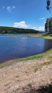 Sırbistan 'ın Vlasina Gölü' nün Muhteşem Yaz Panoraması