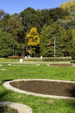 Bulgaristan 'ın Sofya kentindeki South Park' ın şaşırtıcı sonbahar manzarası