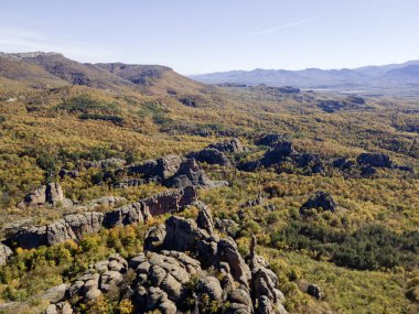 Bulgaristan 'ın Belogradchik Kayalıkları, Vidin Bölgesi İnanılmaz Sonbahar Hava Görüntüsü