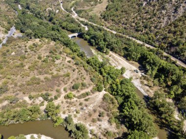 Bulgaristan 'ın Kresna Vadisi' nden geçen Struma Nehri 'nin şaşırtıcı hava manzarası