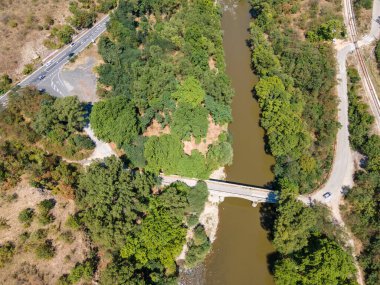 Bulgaristan 'ın Kresna Vadisi' nden geçen Struma Nehri 'nin şaşırtıcı hava manzarası