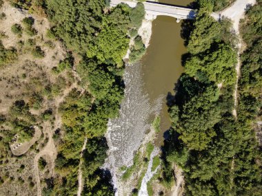 Bulgaristan 'ın Kresna Vadisi' nden geçen Struma Nehri 'nin şaşırtıcı hava manzarası