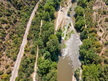 Bulgaristan 'ın Kresna Vadisi' nden geçen Struma Nehri 'nin şaşırtıcı hava manzarası