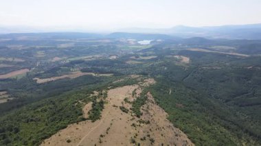 Rudina Dağı, Pernik Bölgesi, Bulgaristan 'ın İnanılmaz Yaz Manzarası